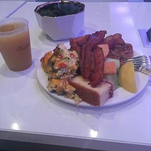 Meet your Posher, Emilia